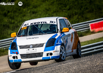 Kliknutím zvětšíte 055a4155