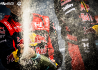 Kliknutím zvětšíte 206a2043