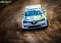 Kliknutím zvětšíte 206a2399