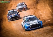 Kliknutím zvětšíte 206a2562