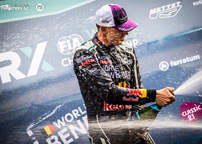 Kliknutím zvětšíte 206a2687