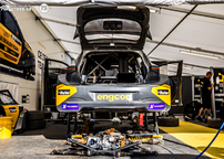 Kliknutím zvětšíte 206a8860