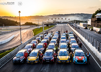 Kliknutím zvětšíte 206a8914