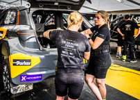 Kliknutím zvětšíte 206a9597