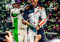 Kliknutím zvětšíte 206a9837