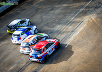 Kliknutím zvětšíte fp0r6130