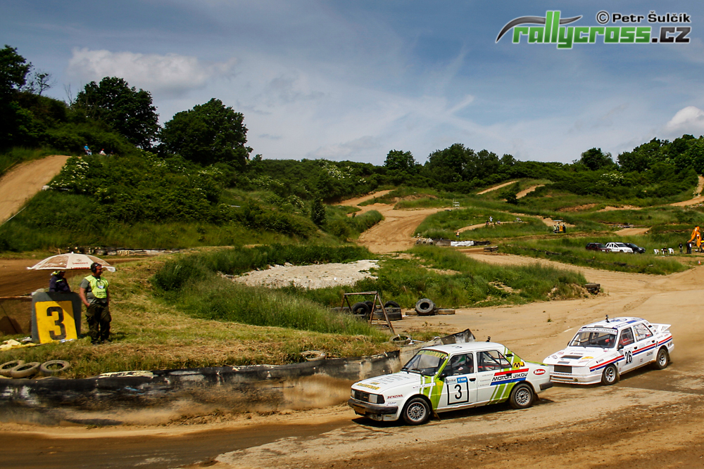Rallycross historiků míří do finále