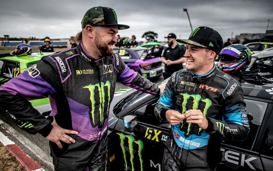 Bakkerud a Doran v MS s vozy Renault Megane R.S. RX