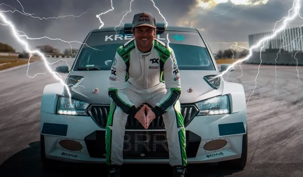 Mikkelsen za volantem elektrické fabie