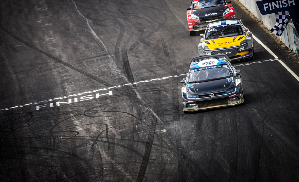 N&aacute;vrat k Evropě? Sp&iacute;&scaron;e pozitivum