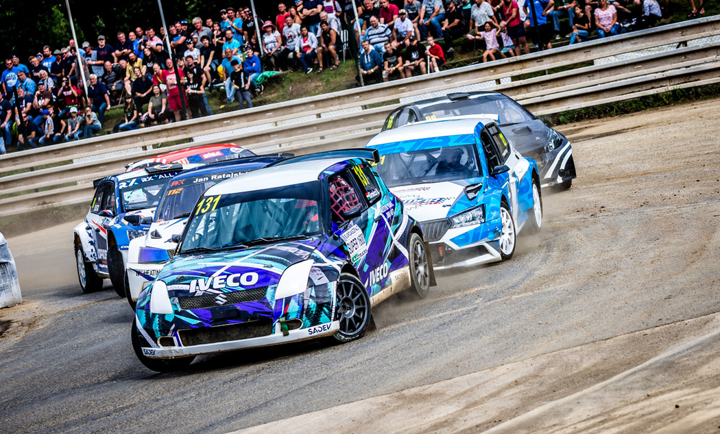 Rallycrossové představení v Sedlčanech