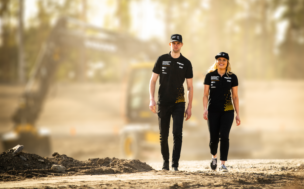 Tým CE Dealer s Niclasem Grönholmem a Klarou Andersson