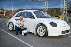 Do MS míří vůz VW Beetle