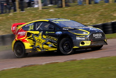 Tanner Foust obhájil loňské vítězství, Roman Častoral v úvodním závodě třetí