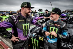 Bakkerud a Doran v MS s vozy Renault Megane R.S. RX