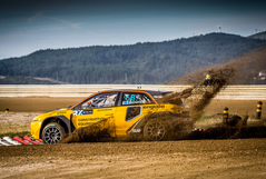 Niclas Grönholm pokračuje v MS!