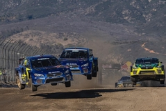 Pastrana vyhrál další závod Nitro Rallycross