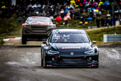 Po prvním dnu v Höljes vede Kristoffersson