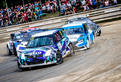 Rallycrossové představení v Sedlčanech