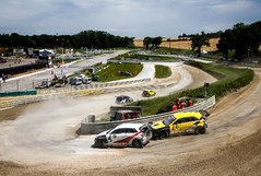 Vítězi prvních dvou závodů TitansRX Heikkinen a Timmy Hansen