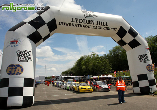 První závod Britského mistrovství pro O'Donovana