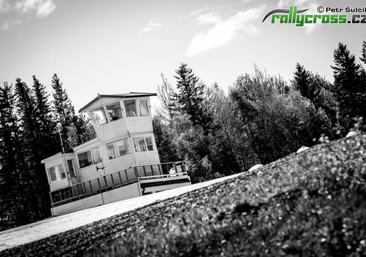 Hell připraven na start