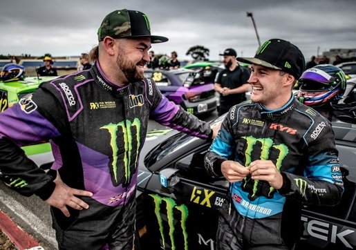 Bakkerud a Doran v MS s vozy Renault Megane R.S. RX