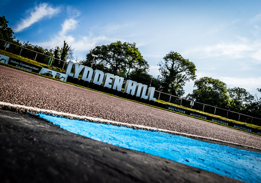 Nešťastný pátek týmu Special One Racing v Lydden Hillu