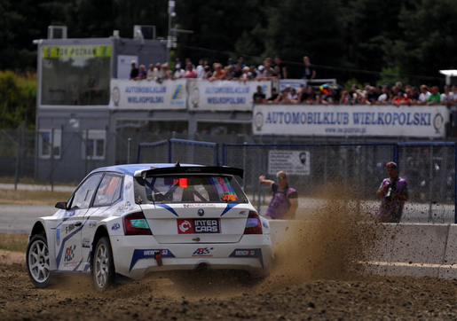 Ratajský vítězně na nové trati v Polsku