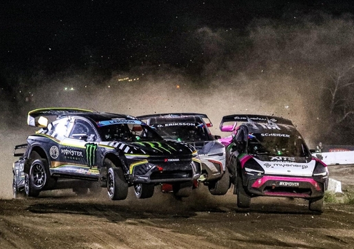 Robin Larsson vítězem sezony Nitro Rallycross!
