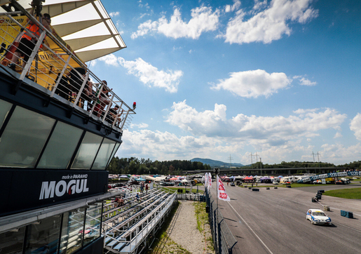 Sosnová láká na kvalitní startovní pole