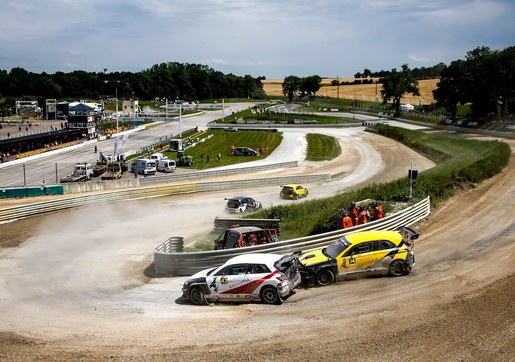 Vítězi prvních dvou závodů TitansRX Heikkinen a Timmy Hansen